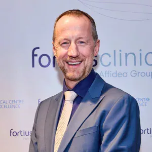 Dr Jon Houghton